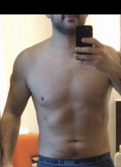 Roy Daher - Acompañantes masculino in Beirut Photo 2 of 2