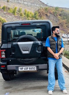 Roy - Male escort in Chandigarh Photo 3 of 6