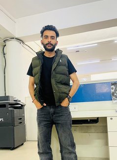 Roy - Male escort in Chandigarh Photo 6 of 6