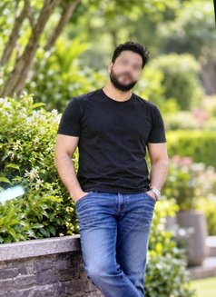 Roy - Male escort in Mumbai Photo 1 of 2