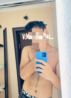 Roy - Male escort in New Delhi Photo 1 of 1
