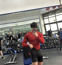 Roy XXXL - masseur in Dubai