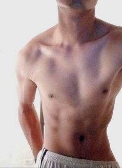 Roy66 - Male escort in Dubai Photo 3 of 3