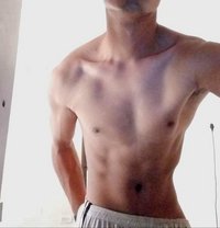 Roy66 - Male escort in Dubai