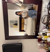 Roya - escort in Muscat