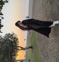 Roya - escort in Muscat