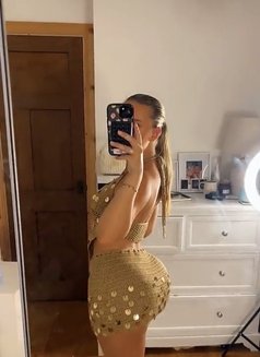 Royaan - puta in Yokosuka Photo 2 of 2