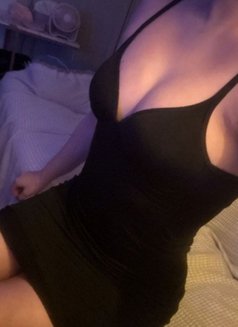 Royal Escort Seoul Agency (Only Korean) - escort agency in Seoul Photo 11 of 17