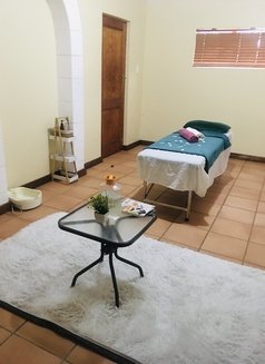 Royalhandsmassage - masseuse in Pretoria Photo 5 of 10