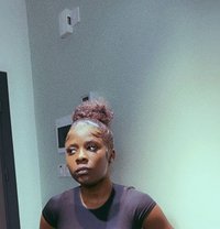 Royall - masseuse in Ikeja
