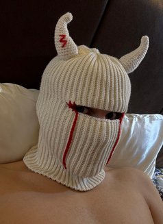 Roymassage - Male escort in Al Manama Photo 4 of 16