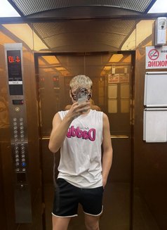 Roymassage - Male escort in Al Manama Photo 6 of 16