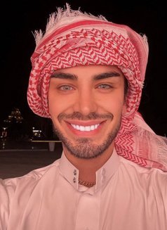 Roys - Male escort in Beirut Photo 9 of 12