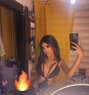 Roz Cute - Transsexual escort in Amman Photo 1 of 2