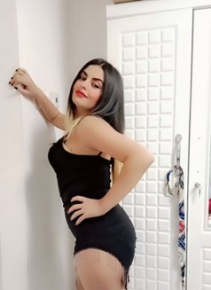 Roz - escort in Erbil Photo 1 of 2