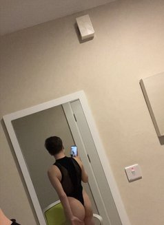 Roza - Acompañantes transexual in Doha Photo 2 of 2