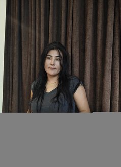 Roza - escort in Gurgaon Photo 1 of 3