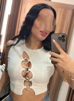 Roza - escort in Bali Photo 15 of 16