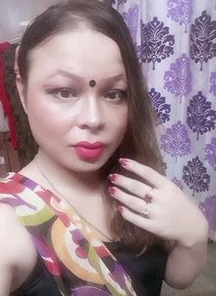 Rozaline - Transsexual escort in Chandigarh Photo 18 of 19