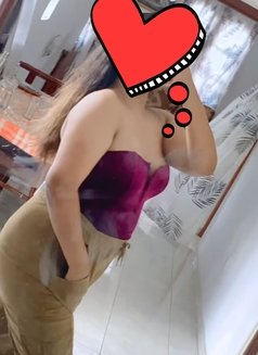 Rozanna Chubby lady mount lavinia - escort in Colombo Photo 14 of 17