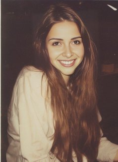 Roze - escort in Beirut Photo 11 of 13