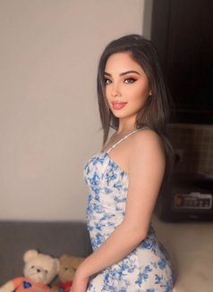Roze - puta in Dubai Photo 14 of 15