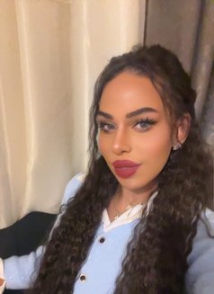 Rozena - Transsexual escort in Dammam Photo 5 of 5