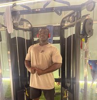 Rozey - Male escort in Dubai