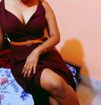Rozy - escort in Kolkata