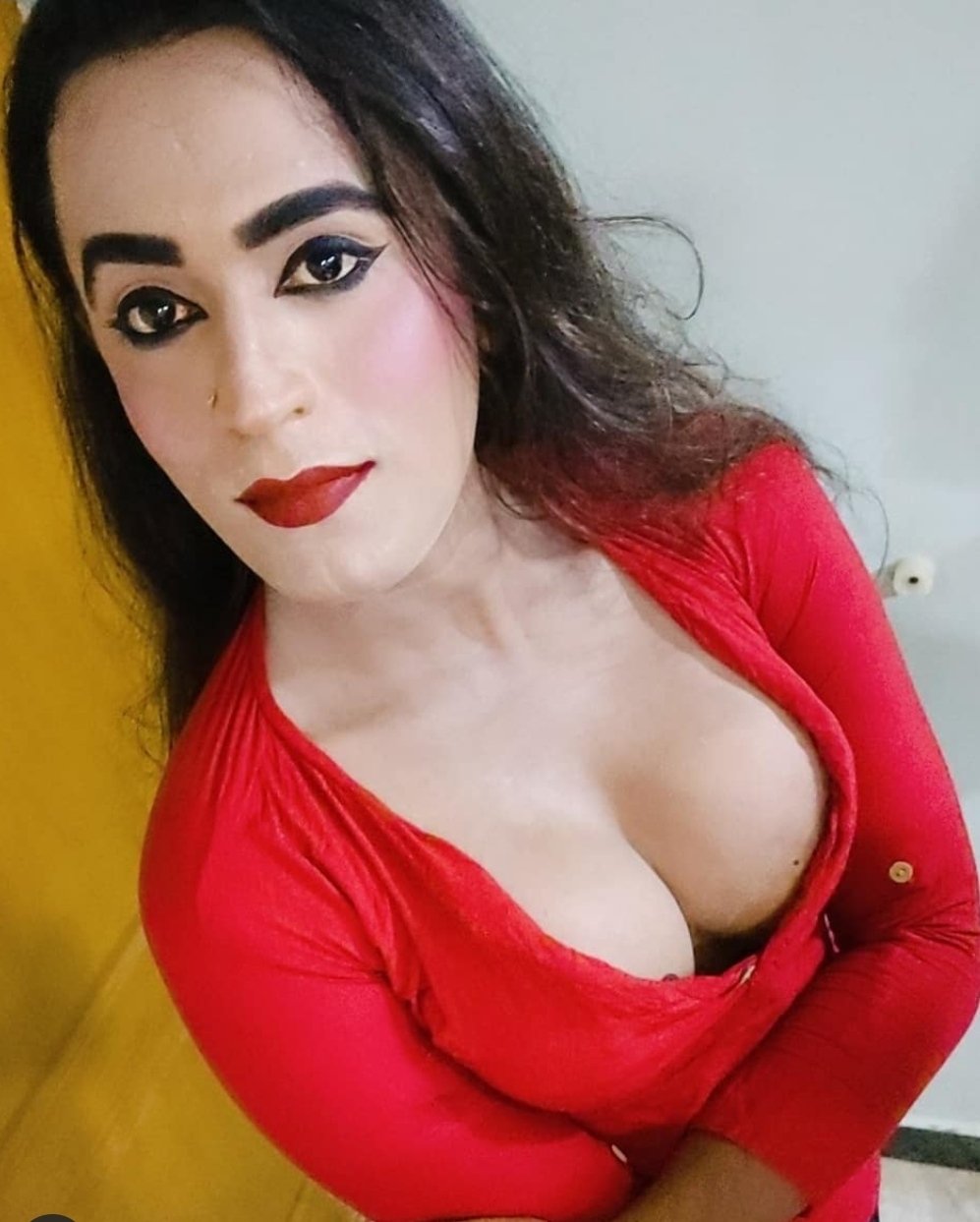 Rozy, Indian Transsexual escort in Nashik pic picture