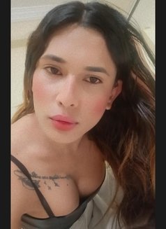 Rozy Ts - Transsexual escort in Ahmedabad Photo 2 of 5