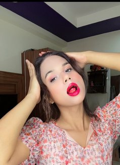Rozy Vipshemale - Acompañantes transexual in Gurgaon Photo 9 of 10