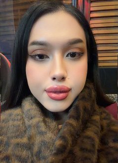Rshita Both Strong big dick half🇹🇭🇹🇷 - Transsexual escort in Muscat Photo 15 of 17
