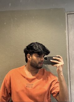 Ru Ru - Acompañantes masculino in Mumbai Photo 5 of 6