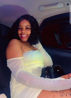 Rubby - puta in Nairobi Photo 1 of 3