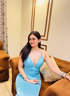 Rubhi - escort in Colombo Photo 7 of 7