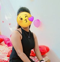 Rubi - puta in Hyderabad