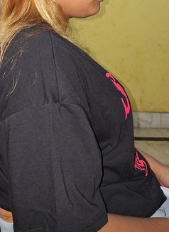 Rubi - escort in Vadodara Photo 3 of 5