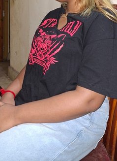 Rubi - escort in Vadodara Photo 4 of 5