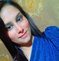 Rubi - puta in Karāchi