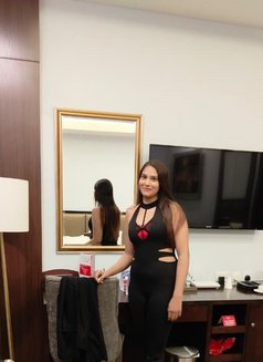 Rubi - puta in Karāchi Photo 6 of 6