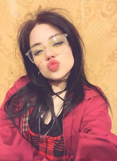 Rubi - escort in Hong Kong Photo 3 of 12