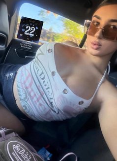 Rubi - masseuse in Barcelona Photo 10 of 11