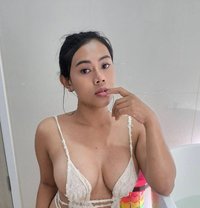 Rubi - escort in Tirana