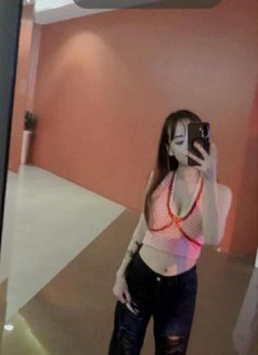 Rubi - puta in Bangkok Photo 3 of 7