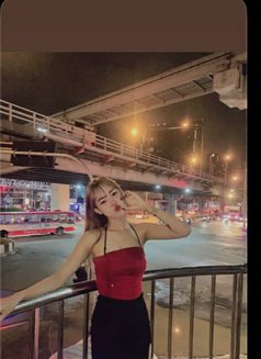 Rubi - puta in Bangkok Photo 5 of 7