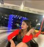Rubina Arora (Mumbai) Available in Delhi - puta in New Delhi Photo 2 of 3