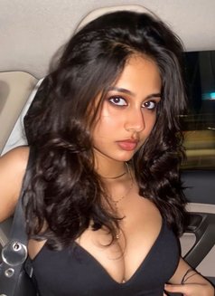Rubina - escort in New Delhi Photo 2 of 2