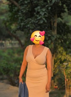 Rubina Singh Cam and real meet - puta in New Delhi Photo 2 of 4