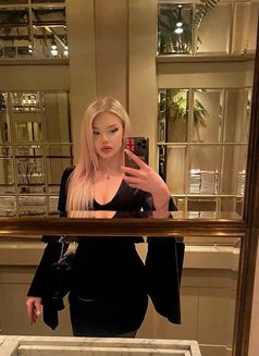 Ruby - escort in Ankara Photo 1 of 5